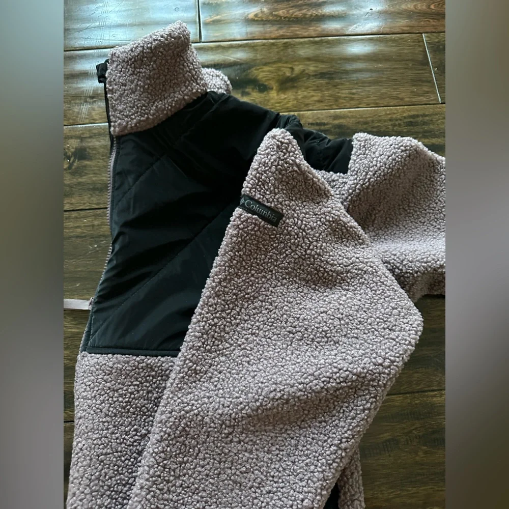 Columbia Fleece Zip Up - Picture 8 of 9